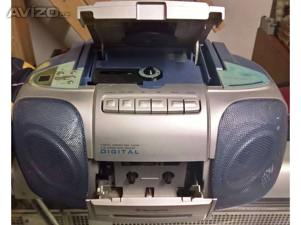 Rádio magnetofon Roadstar, přenosný